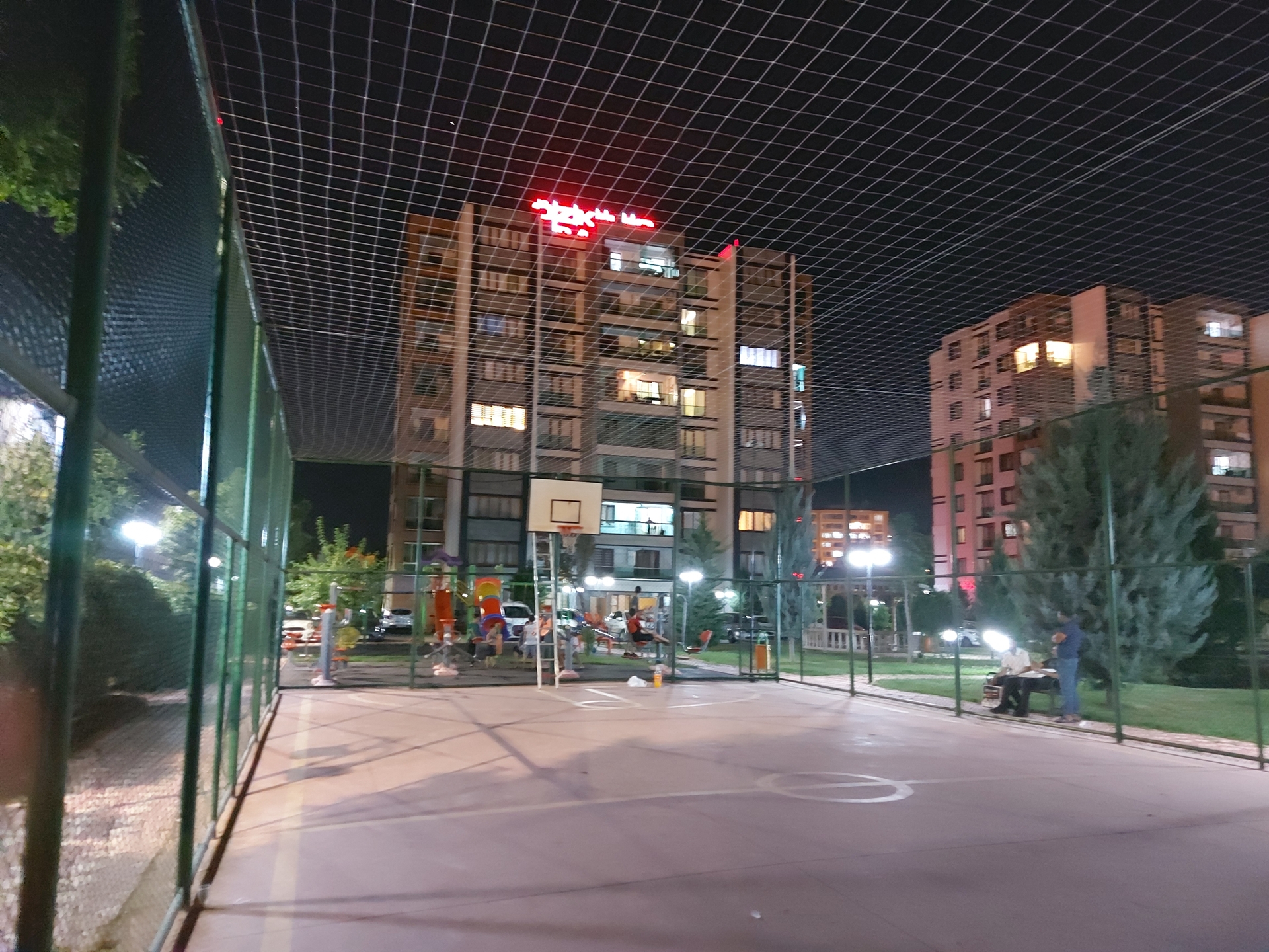 Basketbol Sahası Tavan Filesi